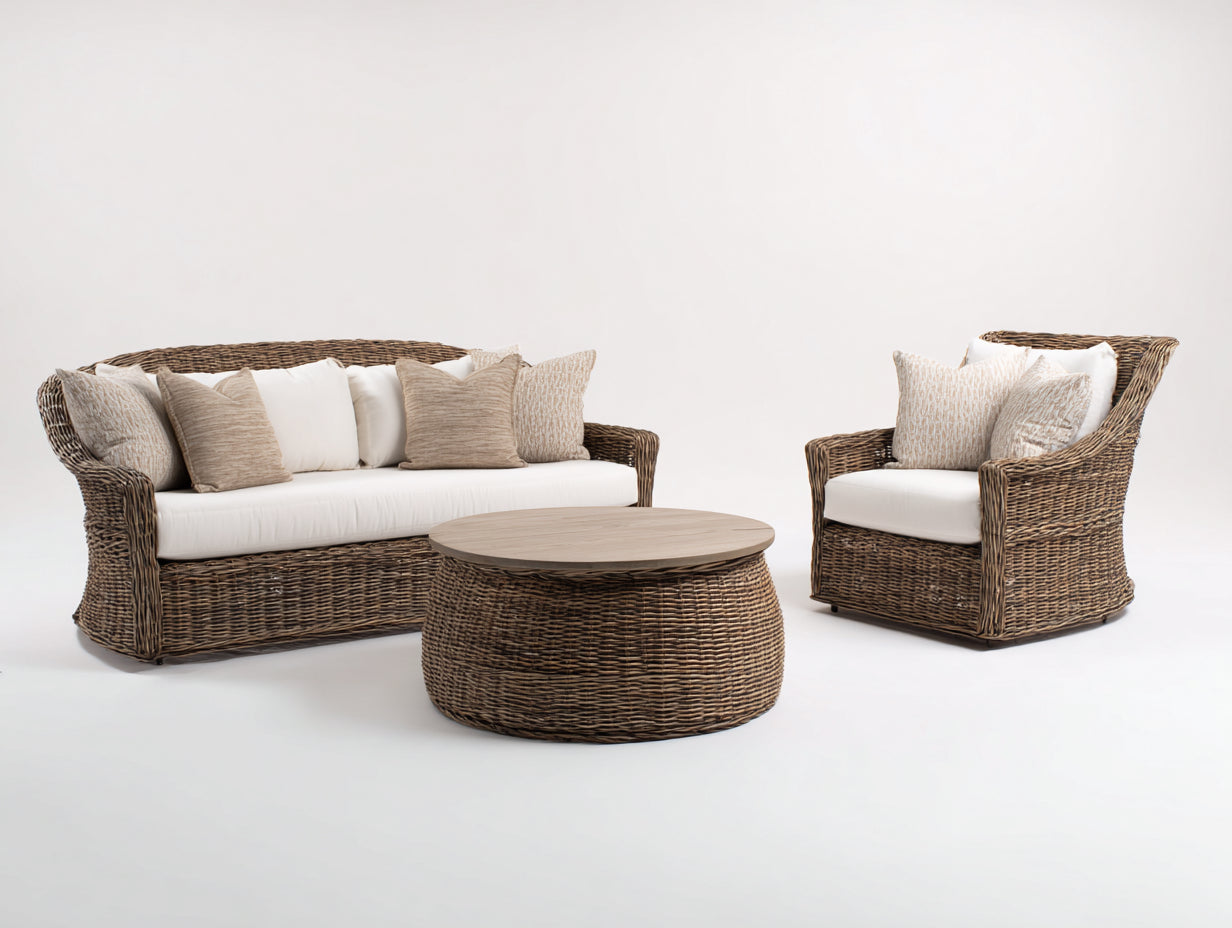Sofás de exterior de ratán sintético 220x85x78 cm marrón y blanco con sillón y mesa de centro estilo natural